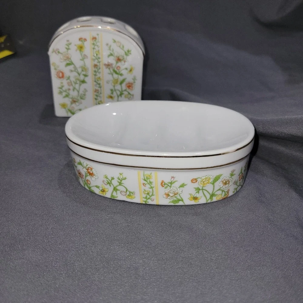 VTG Floral Soap Dish and Toothbrush holder Japan by Seven Seas Bathroom Set